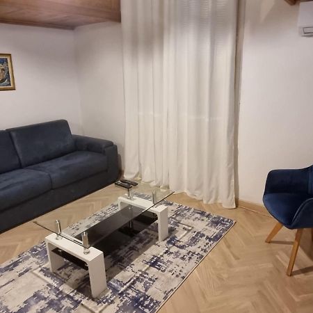 Drinka Parlament Center Apartment Belgrado Exterior foto