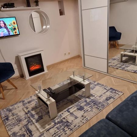 Drinka Parlament Center Apartment Belgrado Exterior foto