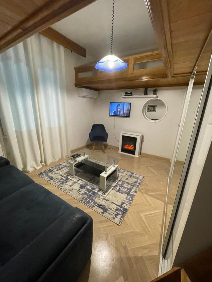 Drinka Parlament Center Apartment Belgrado Exterior foto